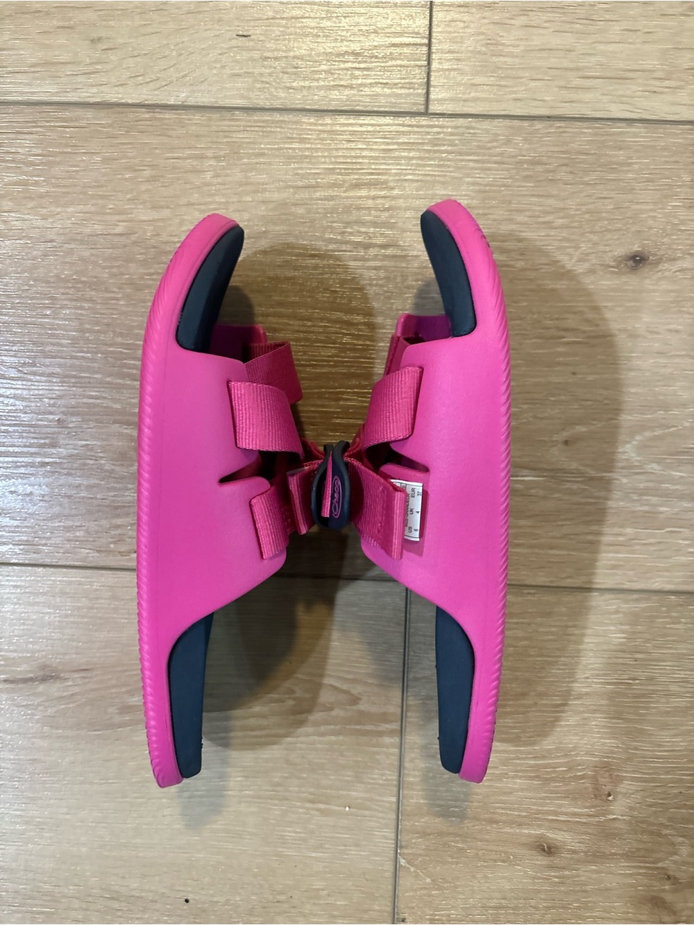 Women’s CHACO Slides Size 6 - Picture 4 of 6